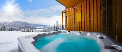 Apartamento exclusivo, 3 habitaciones, bañera de hidromasaje, vistas a la montaña | Vistas a la montaña