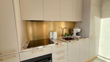 Maison Luxe, 4 chambres, bain à remous, vue montagne | Cuisine privée