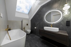 Luxury House, 4 Bedrooms, Hot Tub, Mountain View | Bathroom | Free toiletries, hair dryer, towels, soap - Landscape Cyrhla with SPA by BQQK (Zakopane)