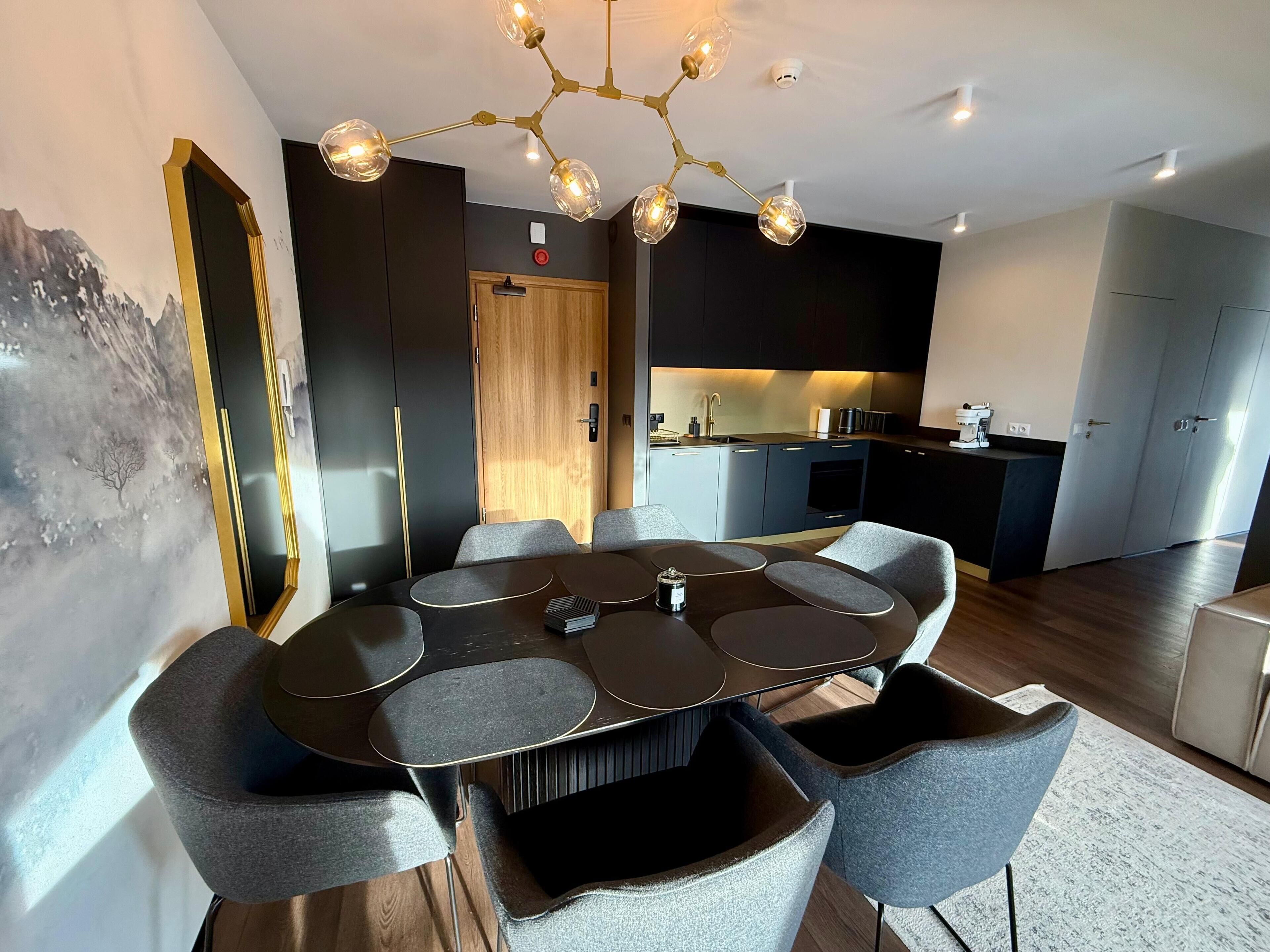 Deluxe Apartment, 2 Bedrooms, Mountain View | Private kitchen | Fridge, stovetop, dishwasher, cookware/dishes/utensils