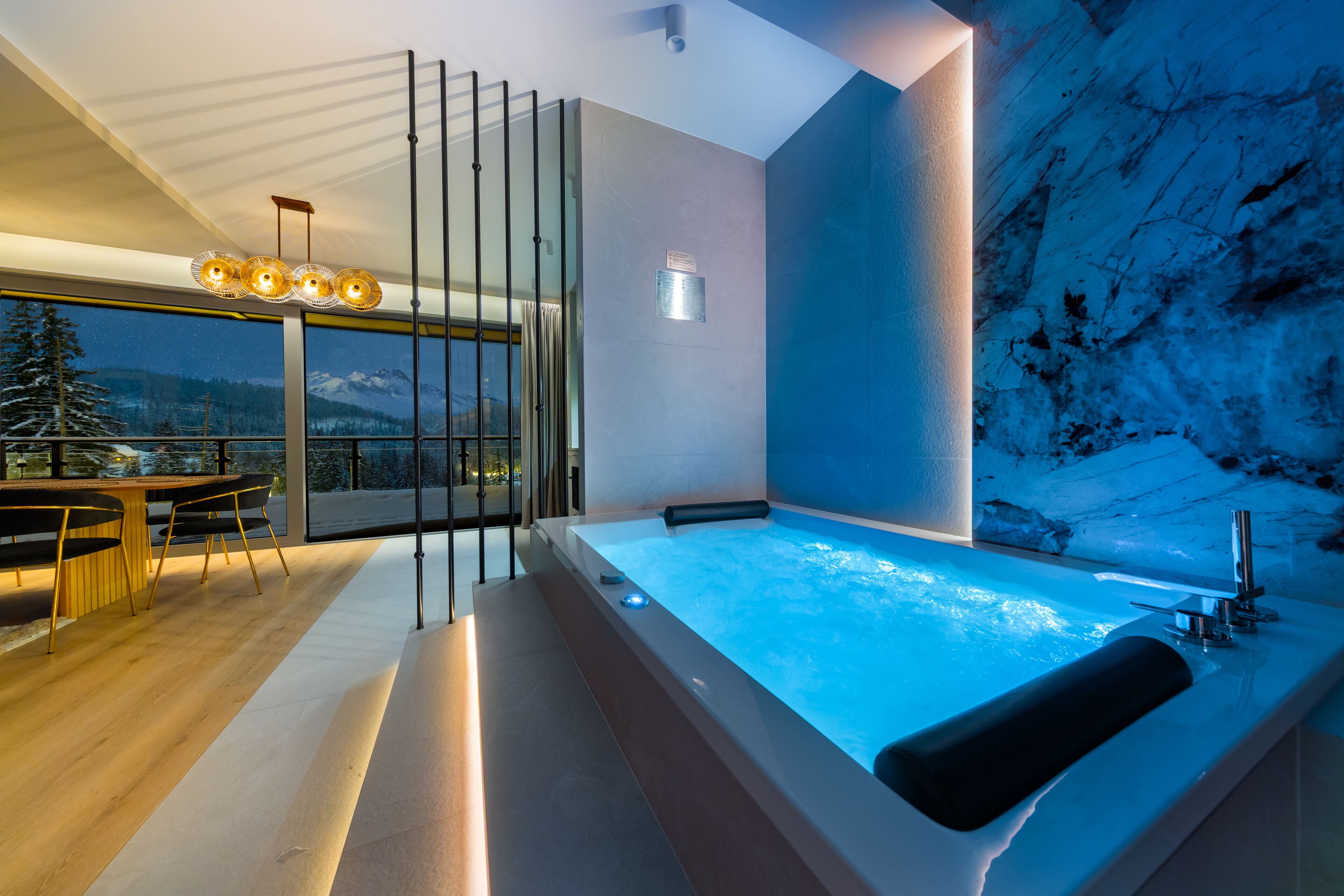 Bañera de hidromasaje privada