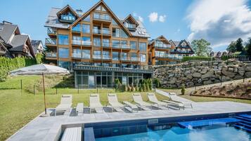 Seasonal outdoor pool