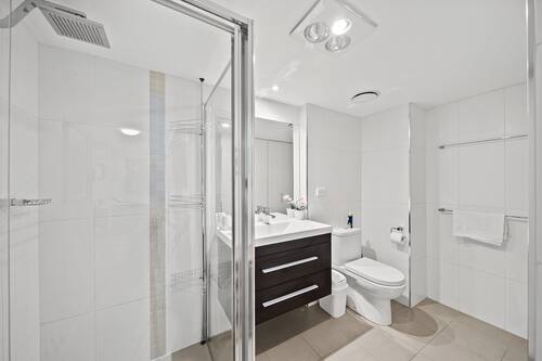 Apartment | Bathroom