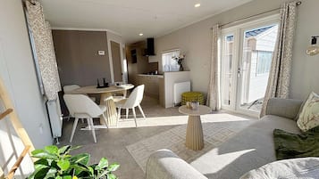 Chalet | Dining
