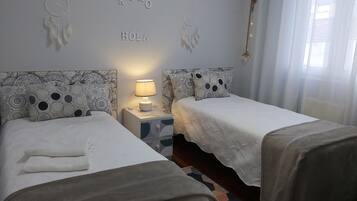 Internet, bed sheets