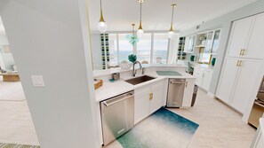 公寓式客房, 3 间卧室 | 私人厨房 | 冰箱、烤箱、茶具/咖啡用具、烤面包机