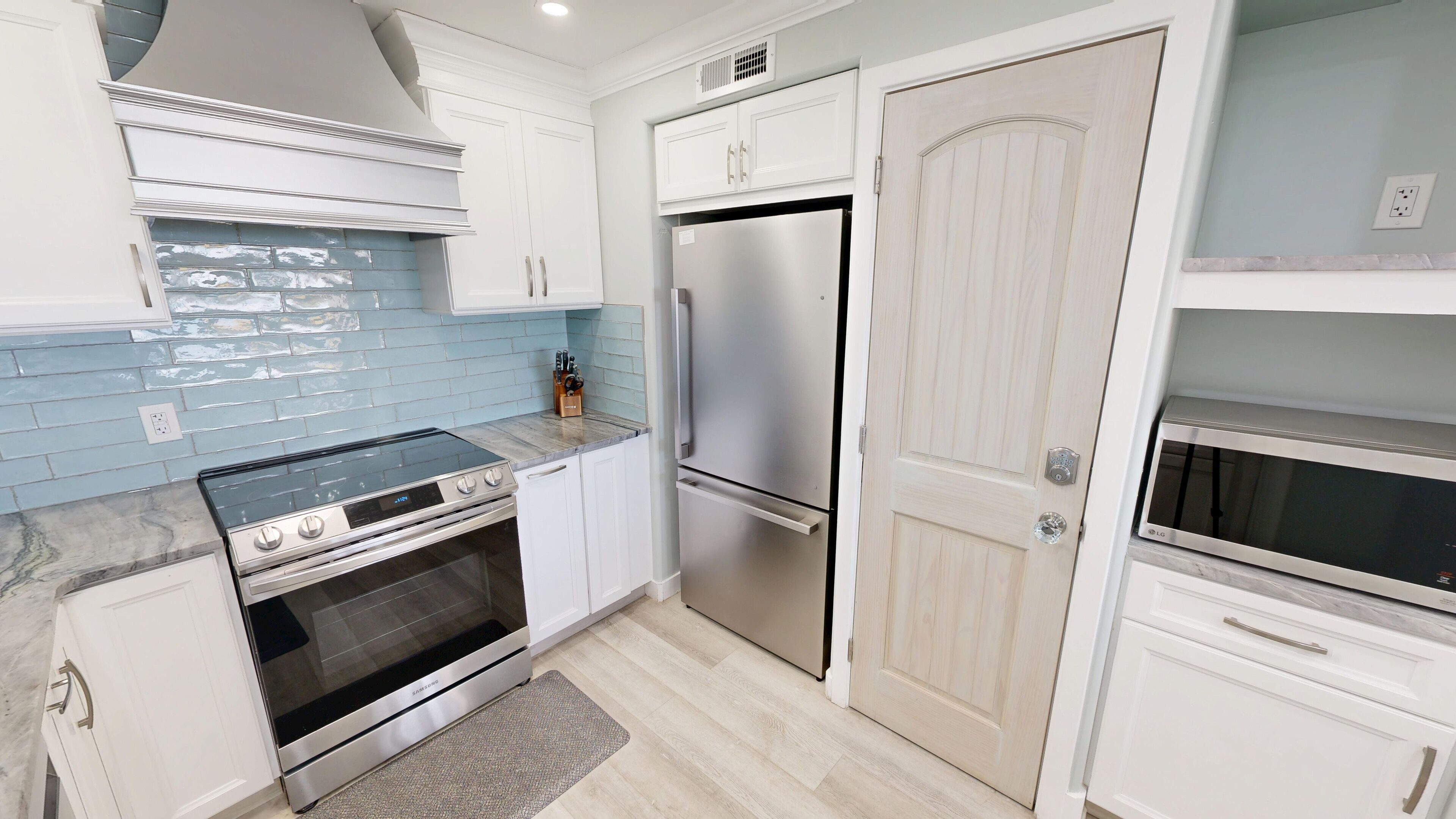 Condo, 1 quarto | Cozinha privada | Geladeira, fogão, cafeteira/chaleira, torradeira