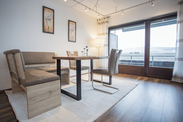 Apartment | Dining - Apartment in Niedersfeld mit Balkon (Winterberg)