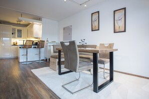 Apartment | Dining - Apartment in Niedersfeld mit Balkon (Winterberg)