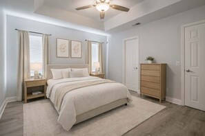 House, 3 Bedrooms | 3 bedrooms, laptop workspace, iron/ironing board, free WiFi - Bright 3br Home Near Hunter Aaf 3 Bedroom Home (Savannah)