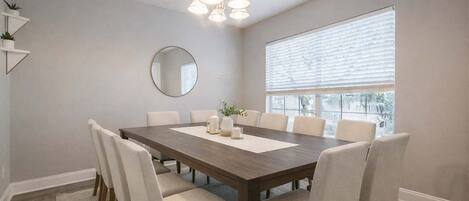 House, 3 Bedrooms | Dining