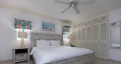 Glitter Bay Estate 314 1 Bedroom Apts