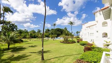 Apartment, 1 Bedroom | Property grounds