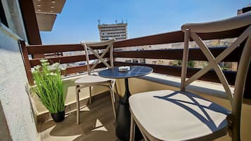 Chambre Deluxe Double ou avec lits jumeaux | Vue depuis le balcon