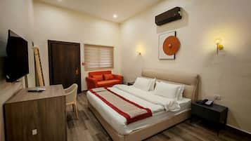 Studio, Stadtblick | Zimmersafe, Schreibtisch, laptopgeeigneter Arbeitsplatz