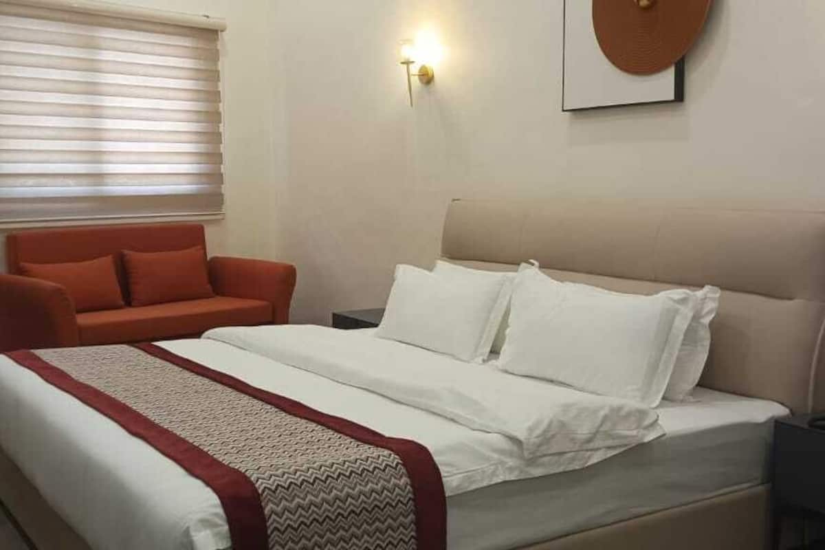 Studio, Stadtblick | Zimmersafe, Schreibtisch, laptopgeeigneter Arbeitsplatz