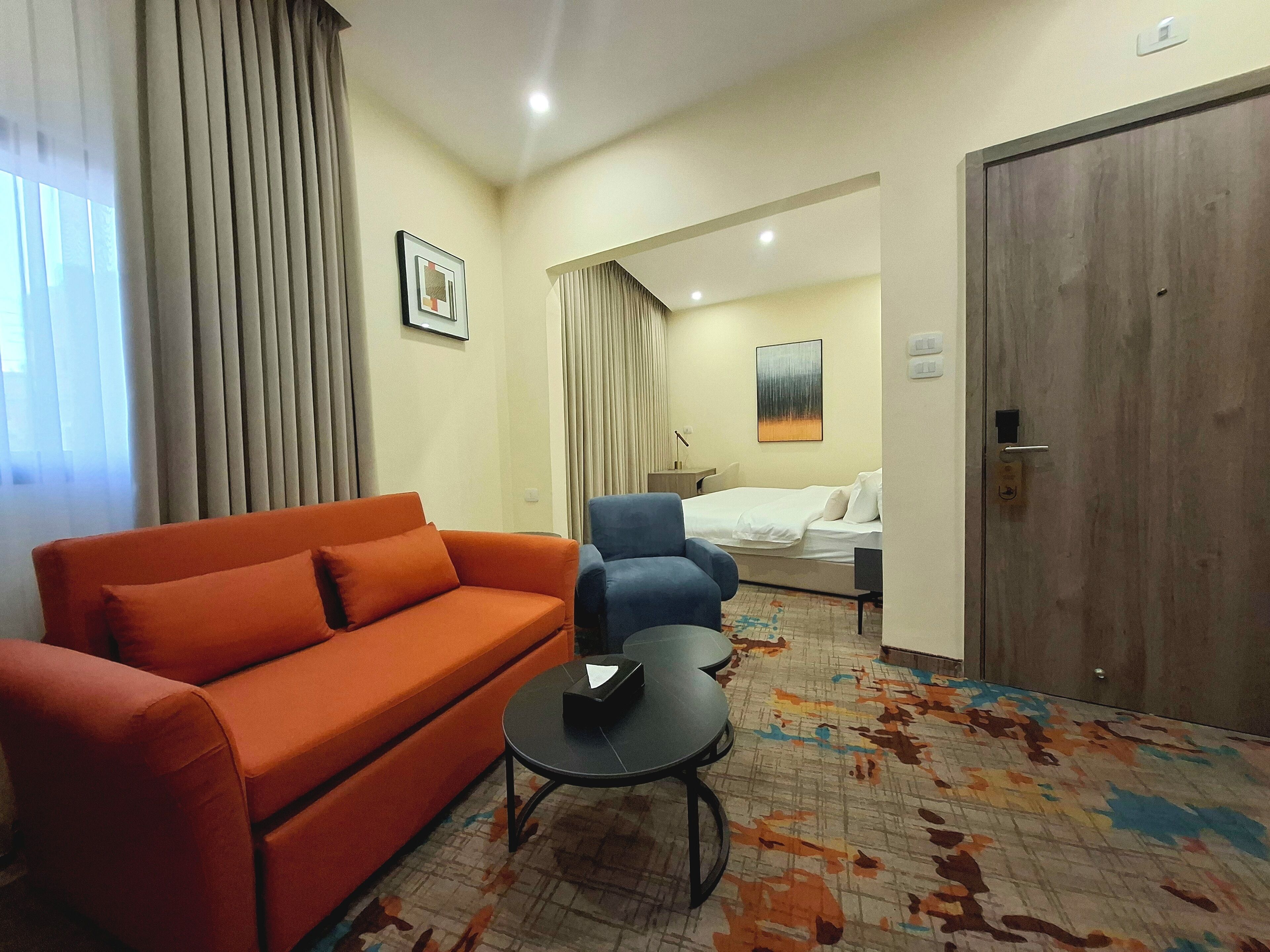 Junior Suite, Balcony, City View | Interior