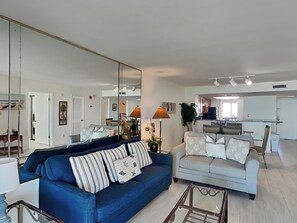 Smart TV - Edgewater #809 | Gulf Front + Amenities (Miramar Beach)