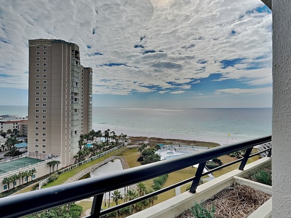 Property grounds - Edgewater #1301 | Gulf Front + Amenities (Miramar Beach)