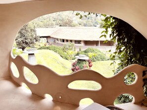 Kutumbh Guha | デスク、WiFi (無料)