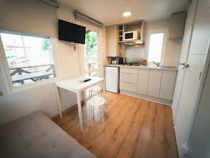 Bungalow | Living room - Bungalow in Xilxes With Patio for Couple (Chilches)