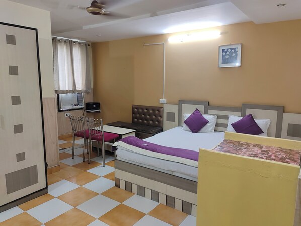 Laptop workspace - Hotel Nirmal Palace (Kanpur)