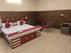 Laptop workspace - Hotel Nirmal Palace (Kanpur)