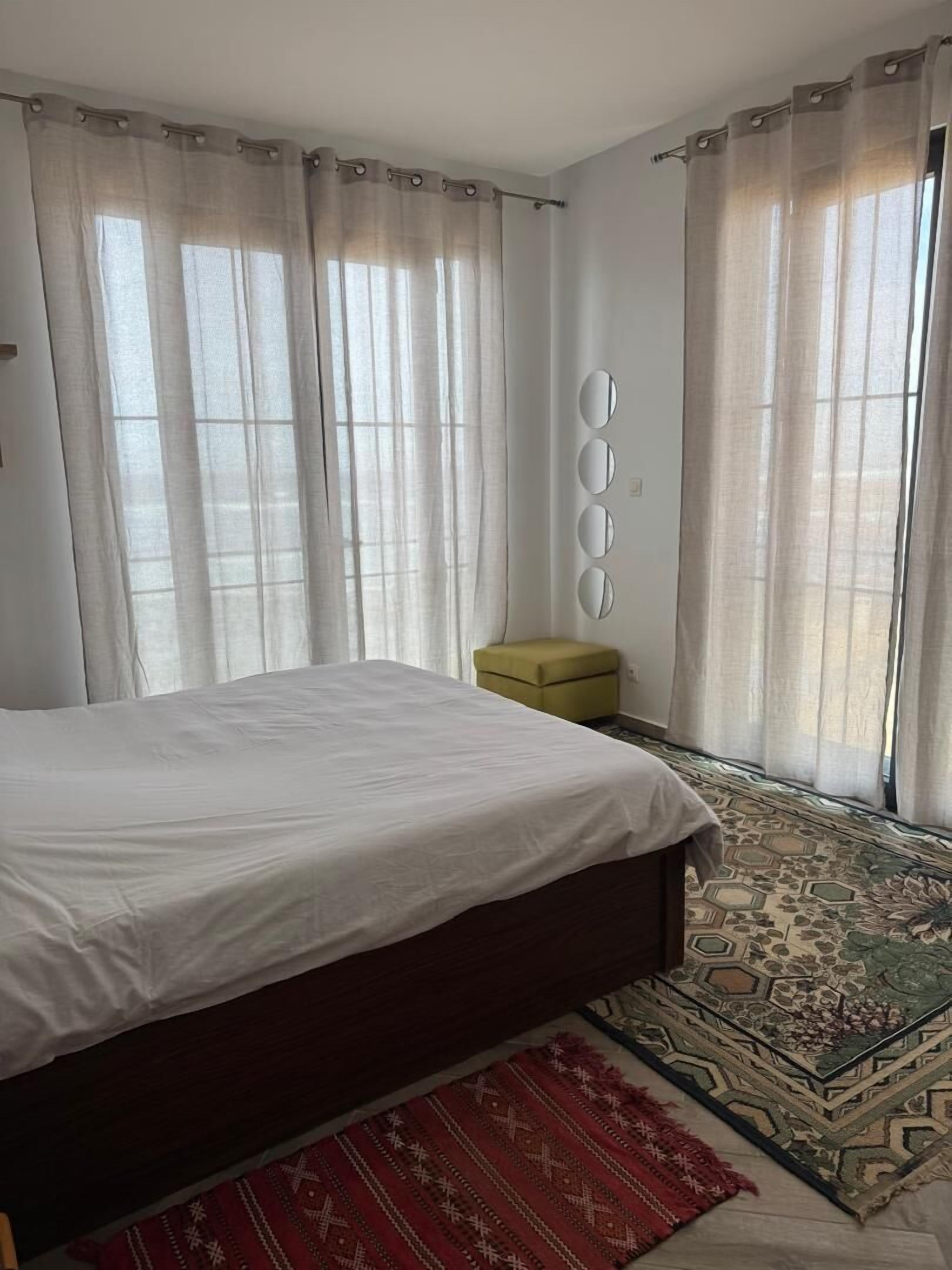 Comfort-Apartment, 2 Schlafzimmer, Klimaanlage, Meerblick | Verdunkelungsvorhänge, Bügeleisen/Bügelbrett, kostenloses WLAN