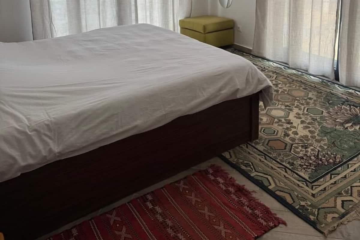 Leilighet – comfort, 2 soverom, aircondition, sjøutsikt | Blendingsgardiner, strykejern/-brett og wi-fi (inkludert)