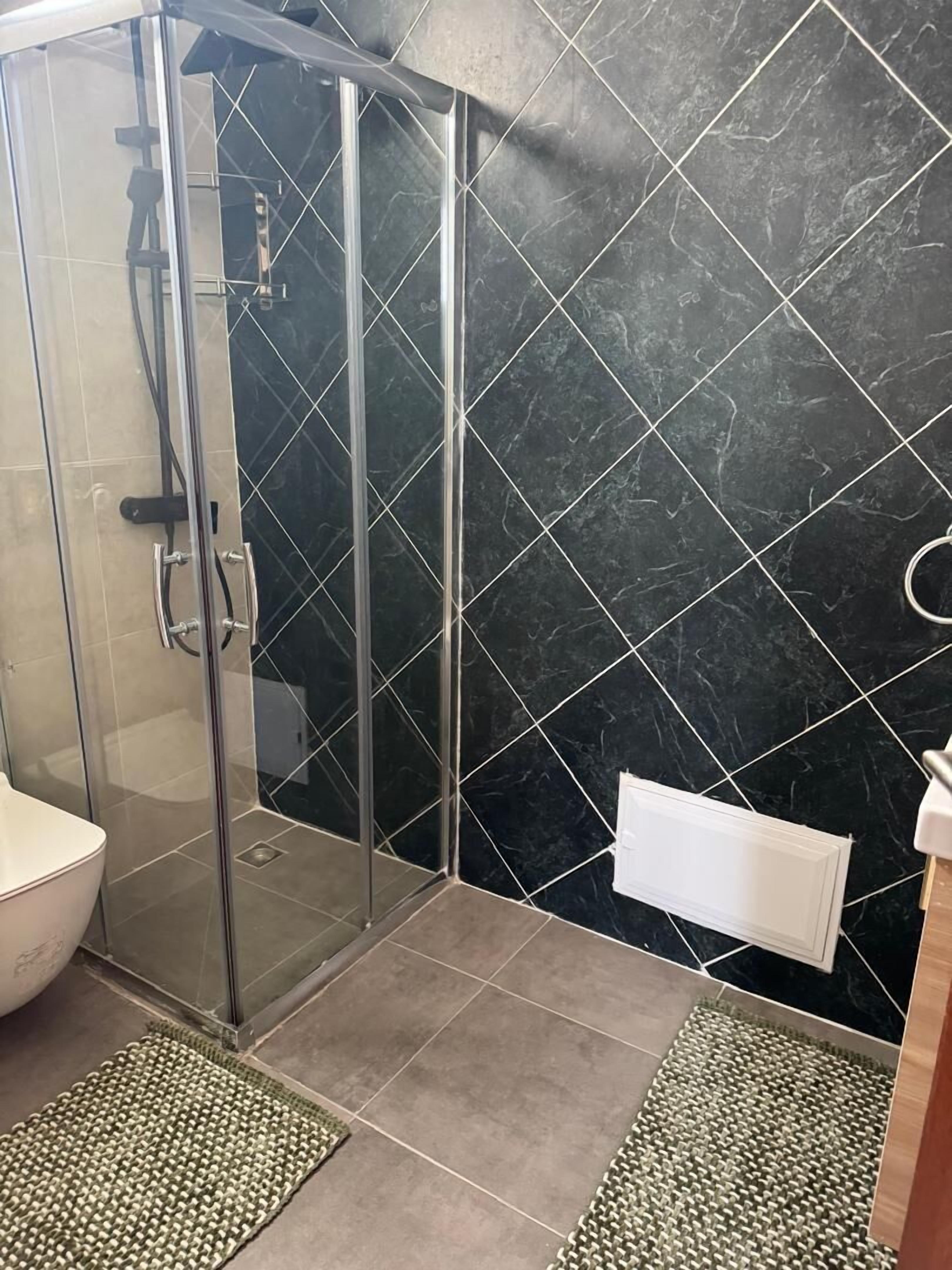 Comfort Apartment, 2 Bedrooms, Air conditioning, Sea View | Bathroom | Towels