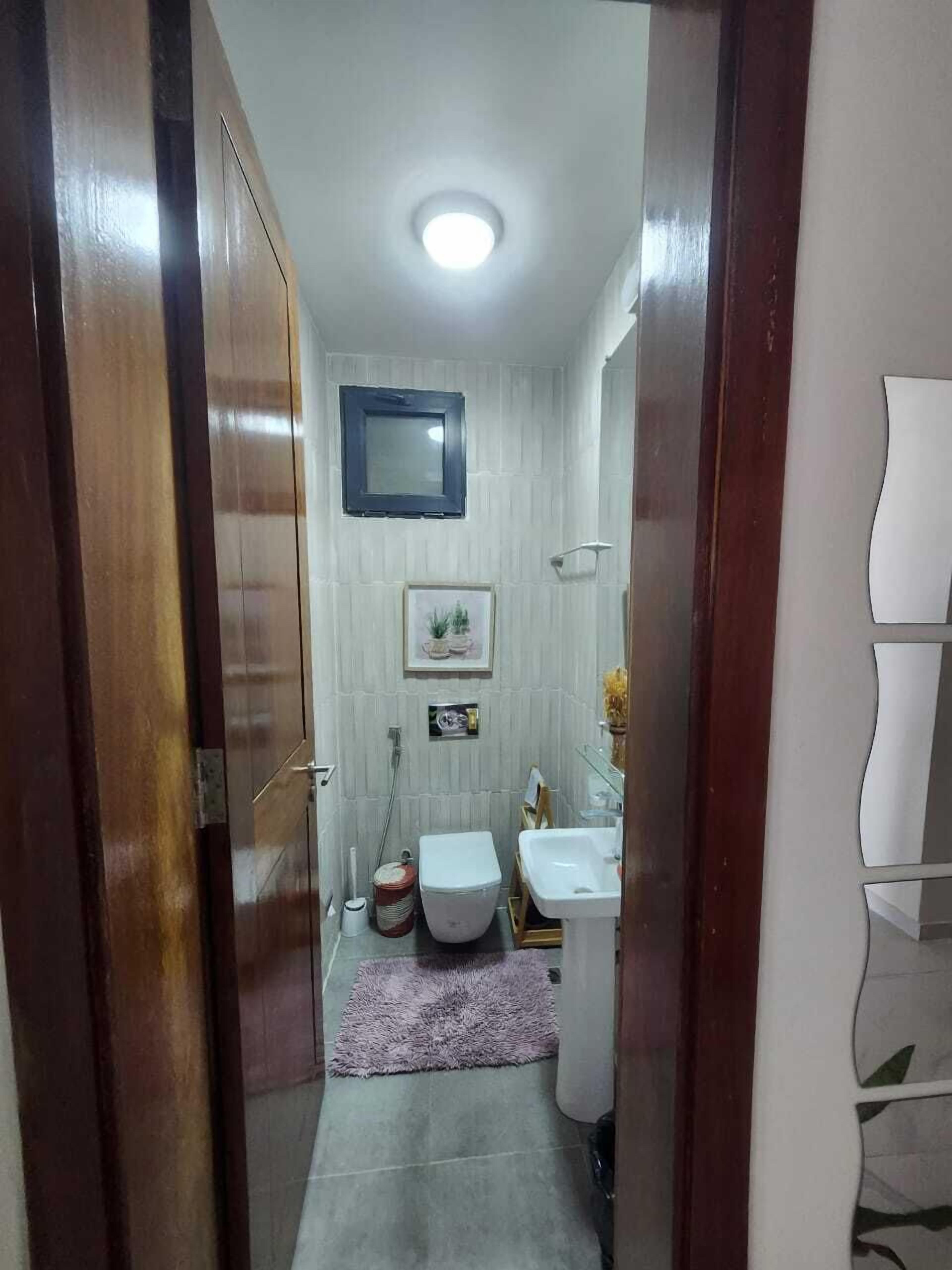 Comfort Apartment, 2 Bedrooms, Kitchen, Ocean View | Bathroom | Towels