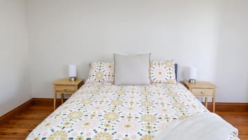 Apartment | 3 bedrooms, bed sheets