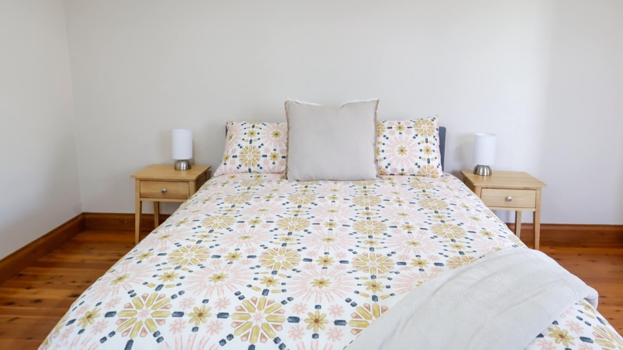 Spacious 3-bed Home in Central Tenterfield