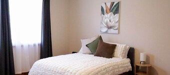 Spacious 3-bed Home in Central Tenterfield