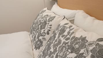 Free WiFi, bed sheets