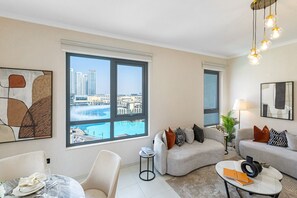 Smart TV - Durrani Homes - Minimal Luxe 3BR with Burj Khalifa and fountain view (Dubai)