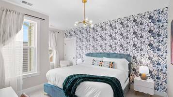 3 habitaciones, tabla de planchar con plancha y acceso a internet