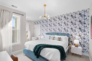 3 dormitorios, tabla de planchar con plancha, Internet y ropa de cama