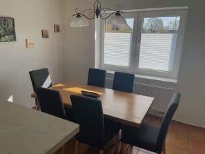 Private kitchen - A & B Apartment u. Zimmervermietung eGbR (Tornesch)