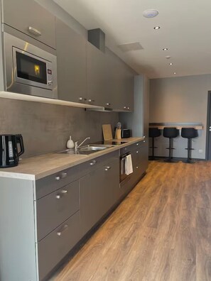 In-room dining - A & B Apartment u. Zimmervermietung eGbR (Tornesch)