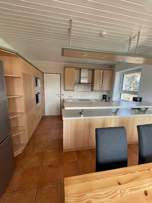 Standard House | Private kitchen - A & B Apartment u. Zimmervermietung eGbR (Tornesch)