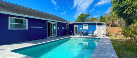 Piscine extérieure, piscine chauffée