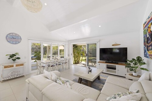 Spacious 4-bed Home Near Avalon Beach