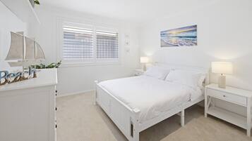 Apartment | 4 bedrooms, bed sheets