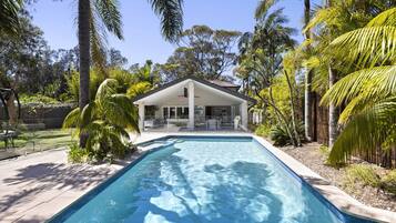 Apartment | Pool | Outdoor pool