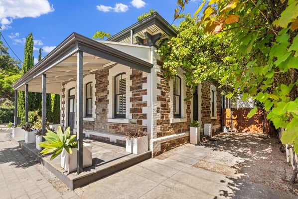 Apartment | Exterior - Heritage Bluestone Home Near Scotch College (Adelaide)