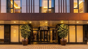 Exterior detail - Tumar Istanbul Hotel (Istanbul)