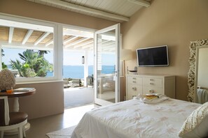 4 chambres, fer et planche à repasser, Wi-Fi gratuit, draps fournis