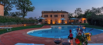 Podere Sant'Eugenio 14, Emma Villas