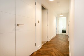 Interior - Apartment Near Notts County FC | Free Parking|WIFI - Pass the Keys (Nottingham)